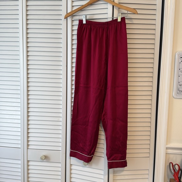 Deep red 100% silk PJ set! - Picture 4 of 5